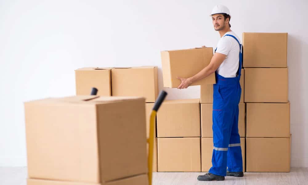 The Benefits of Hiring Professional Movers vs. DIY Moving