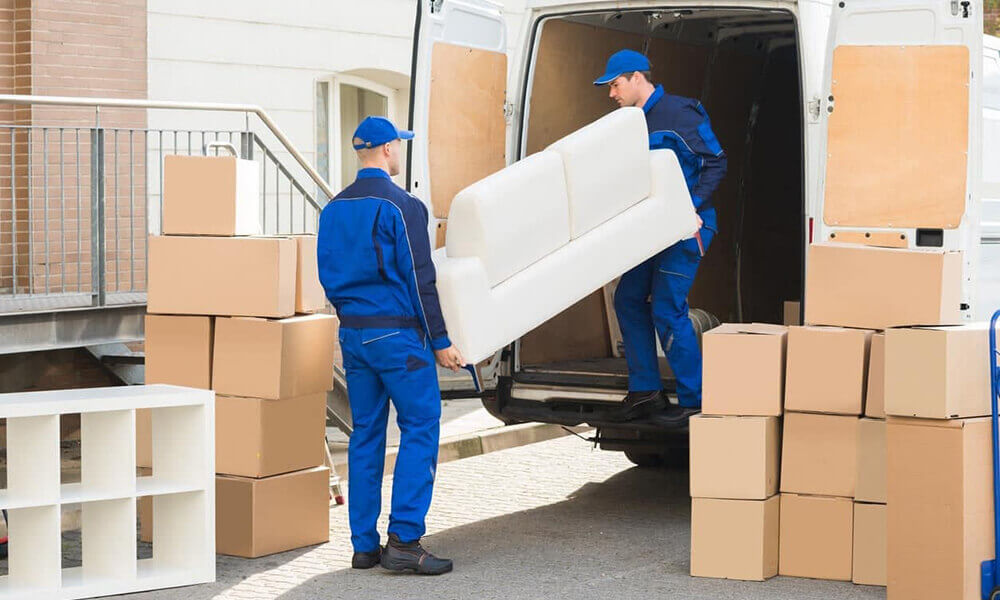 Grab The Benefits Of Engaging With Professional Movers